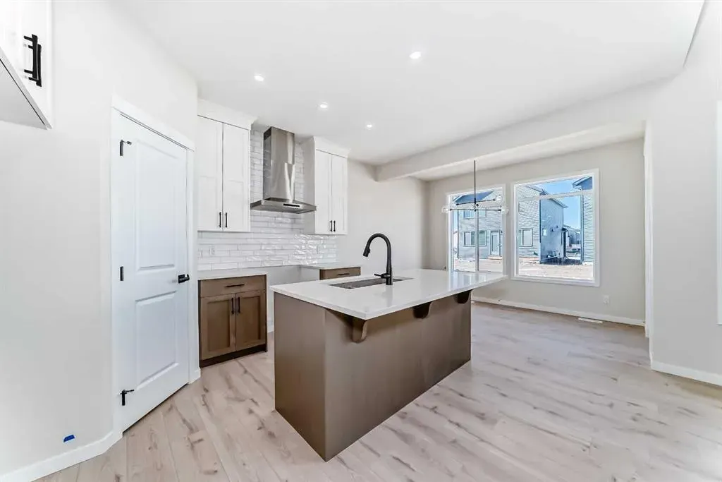 105 Corner Glen Green NE