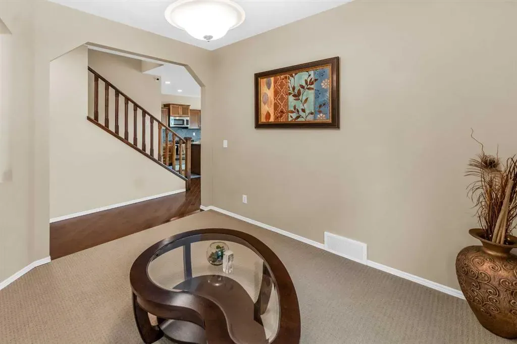 107 Everoak Green SW