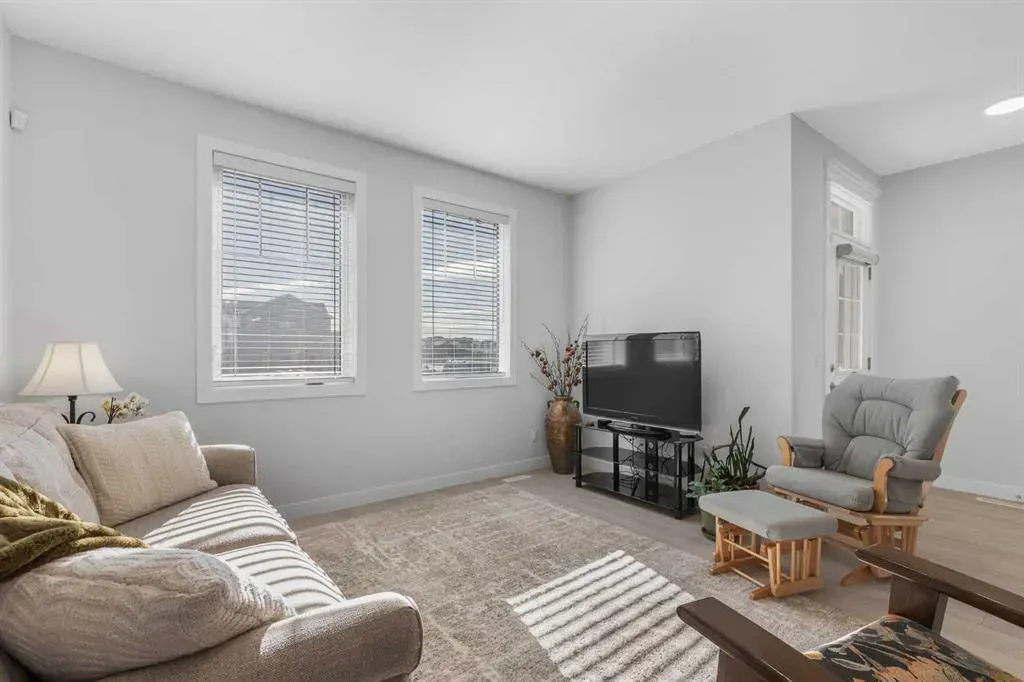 492 Reynolds Avenue SW