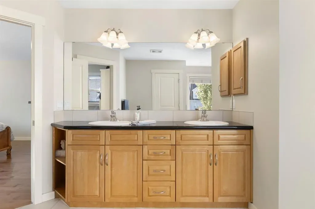 5550 Henwood Street SW