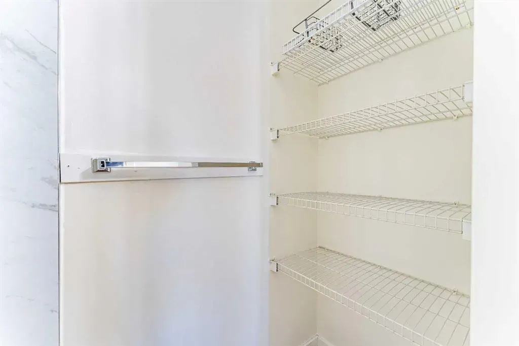 121 Eversyde Point SW