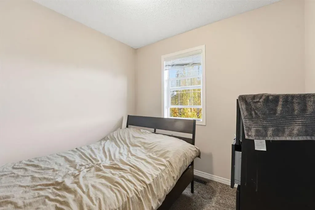 168 Copperfield Court SE