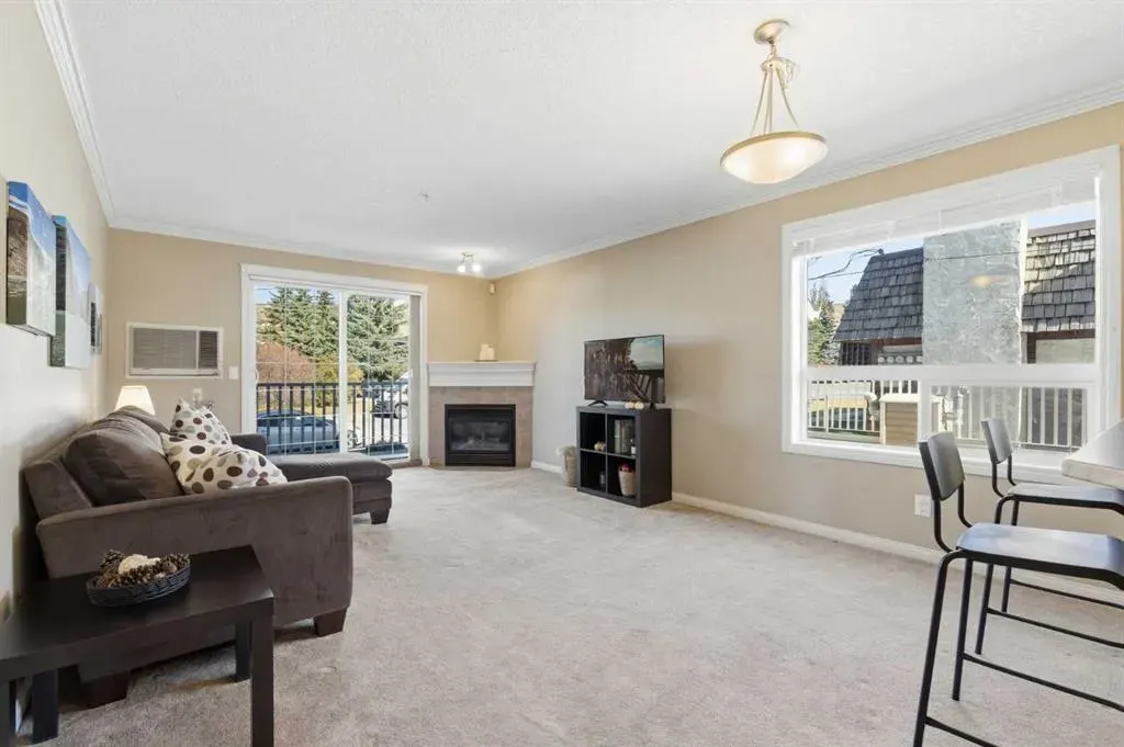 128 Centre Avenue, #103