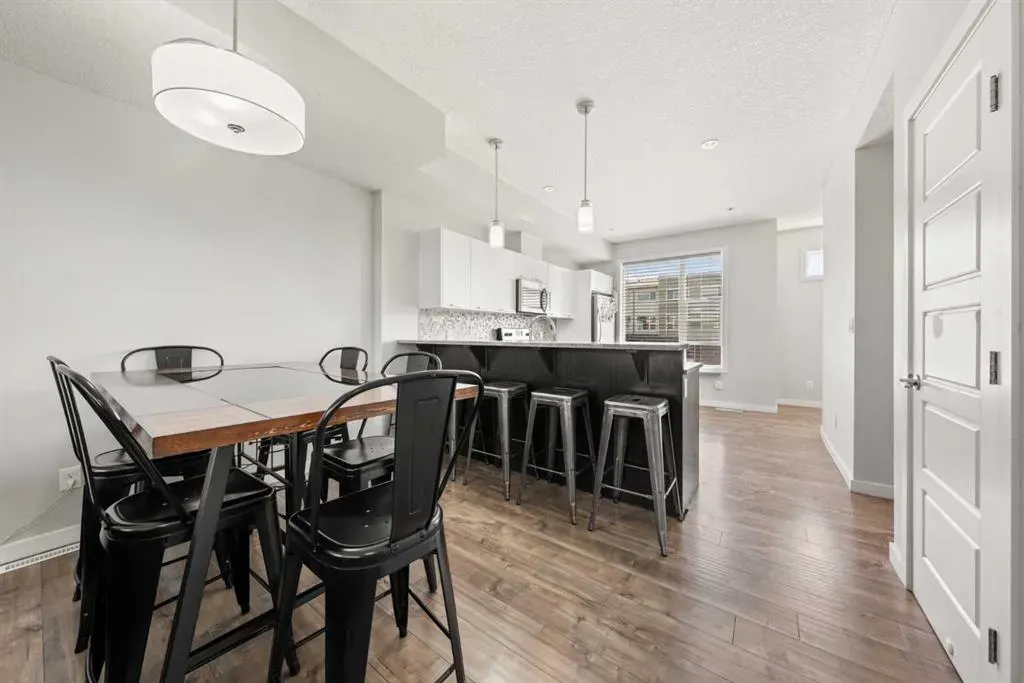 70 Saddlestone Drive NE, #301