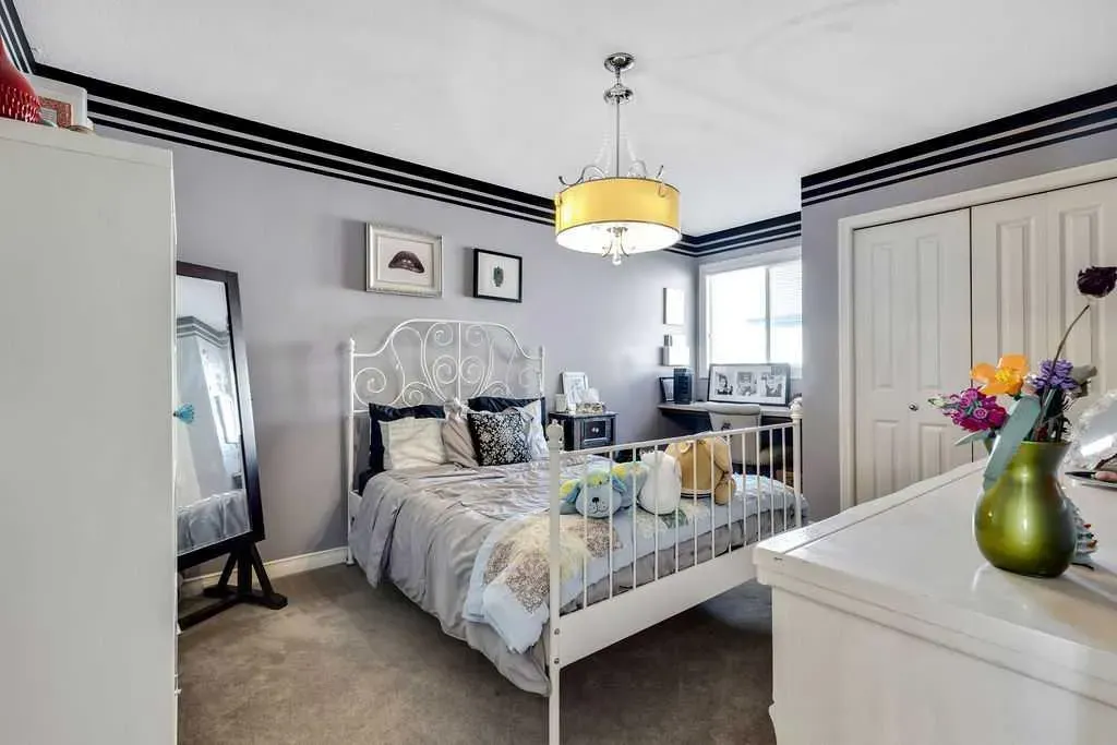 30 Drake Landing Road