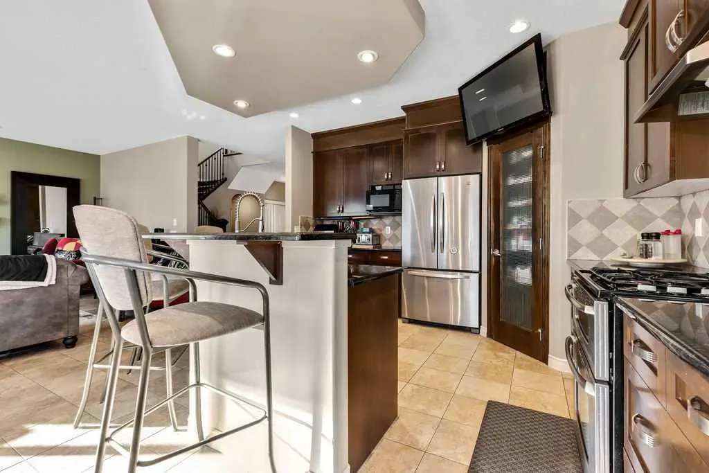 30 Drake Landing Road