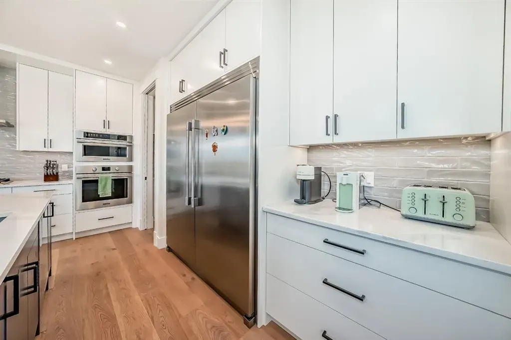 76 ROCK LAKE View NW