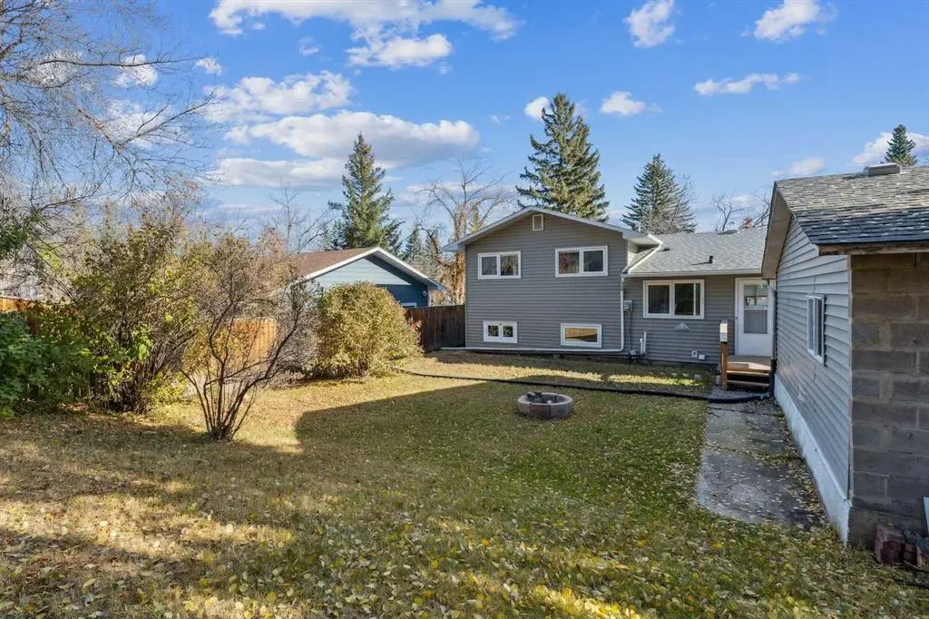 9607 Oakhill Drive SW