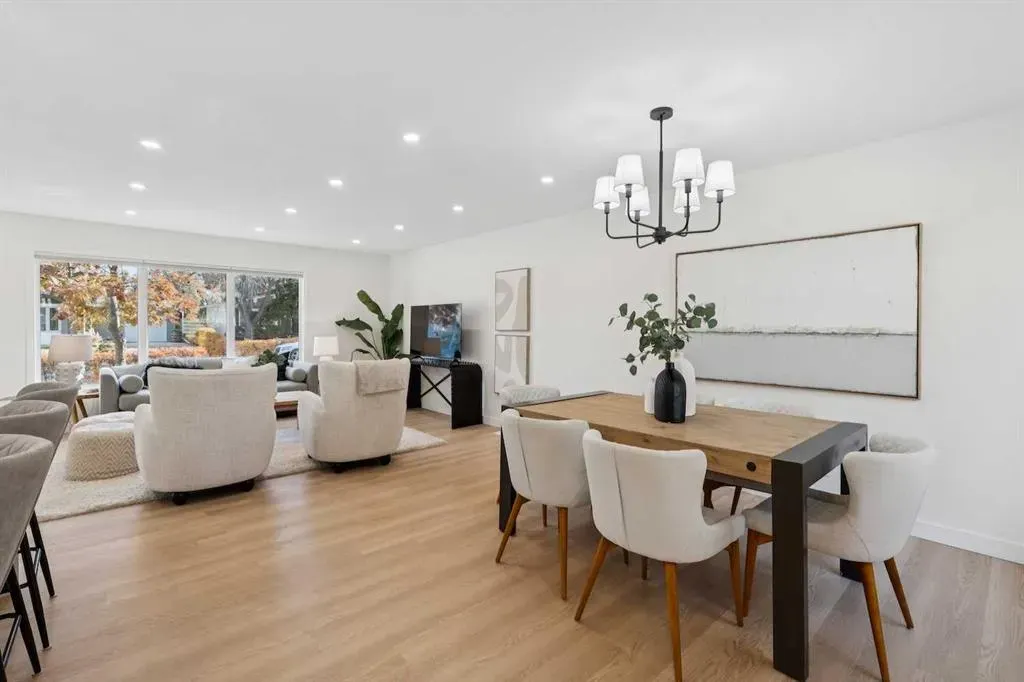 9607 Oakhill Drive SW