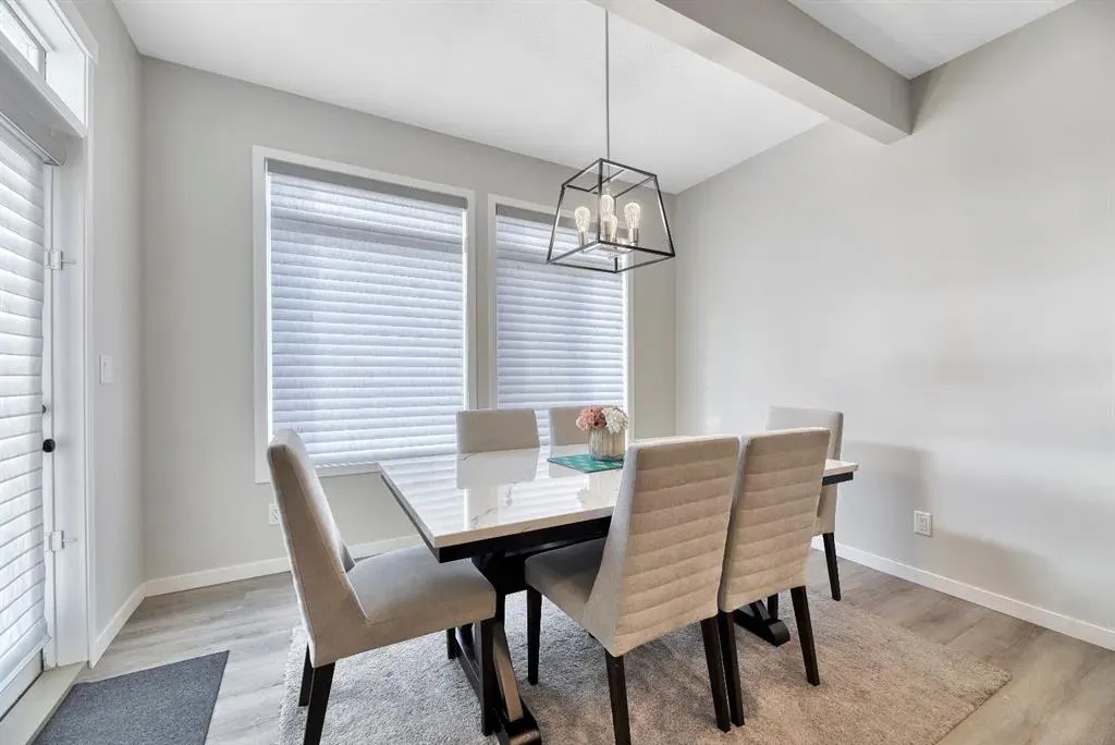 15 Creekside Grove SW