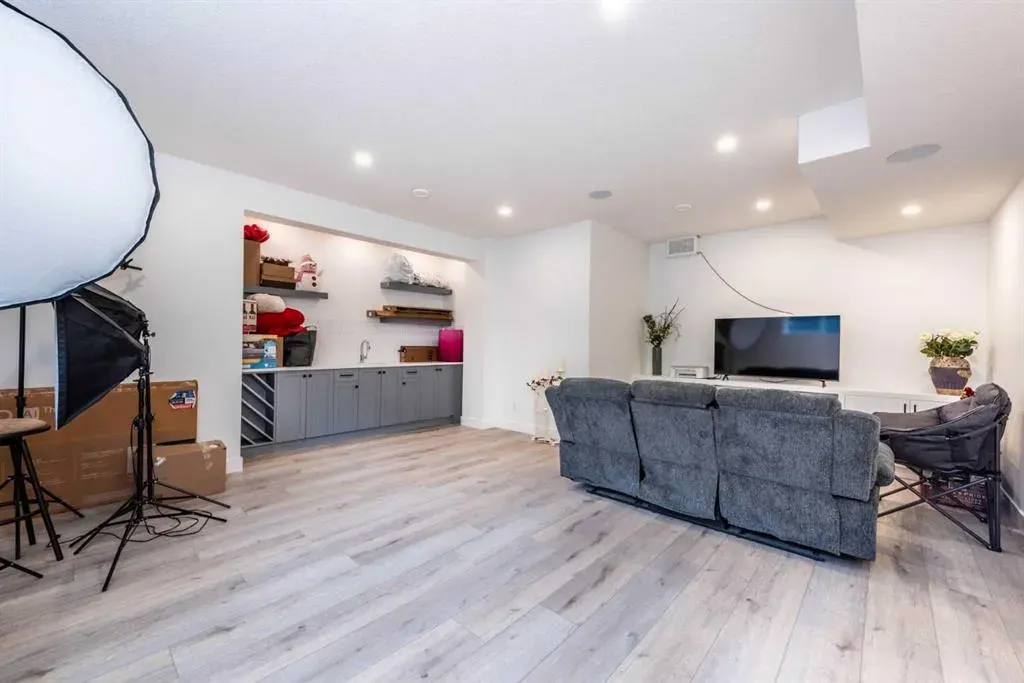 53 Hampstead Mews NW