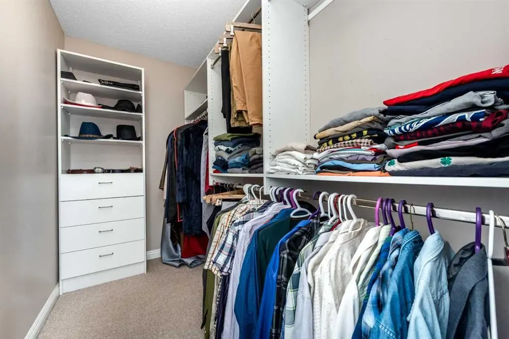 190 Everstone Drive SW