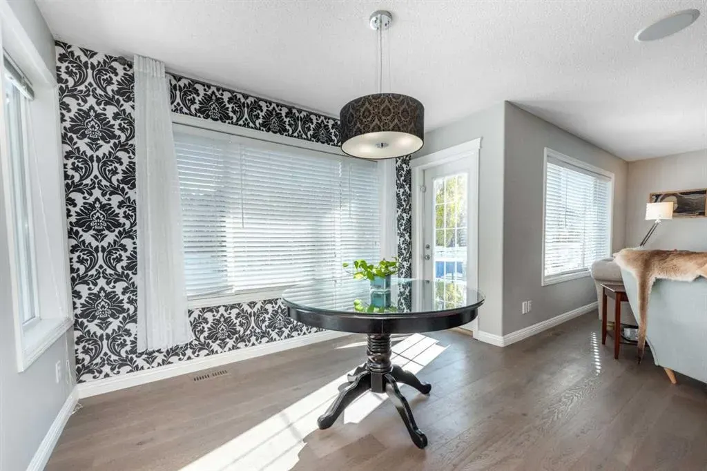 190 Everstone Drive SW