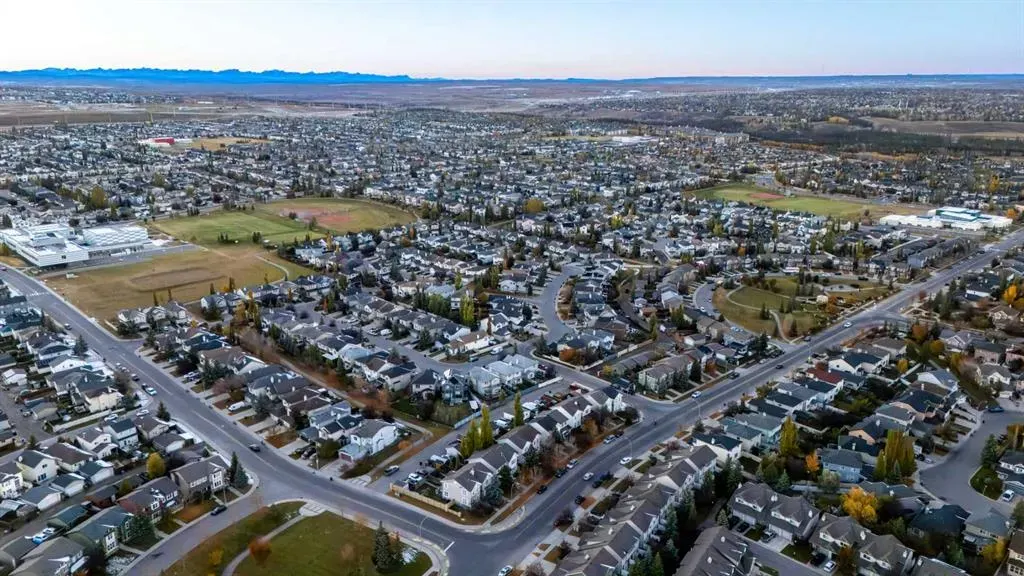 190 Everstone Drive SW