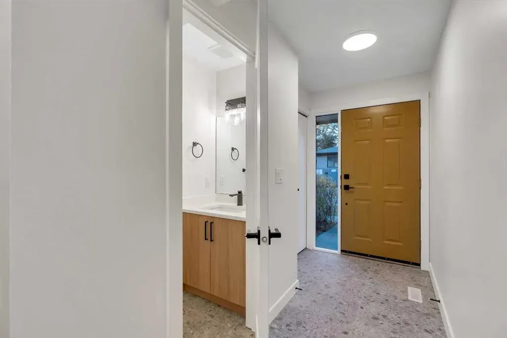 23 Glamis Drive SW, #64