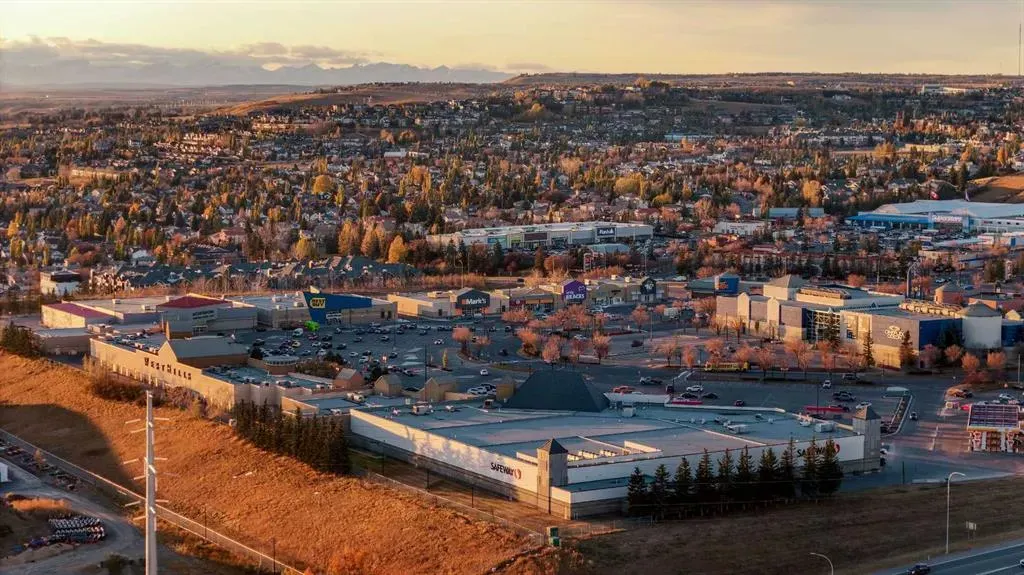 23 Glamis Drive SW, #64