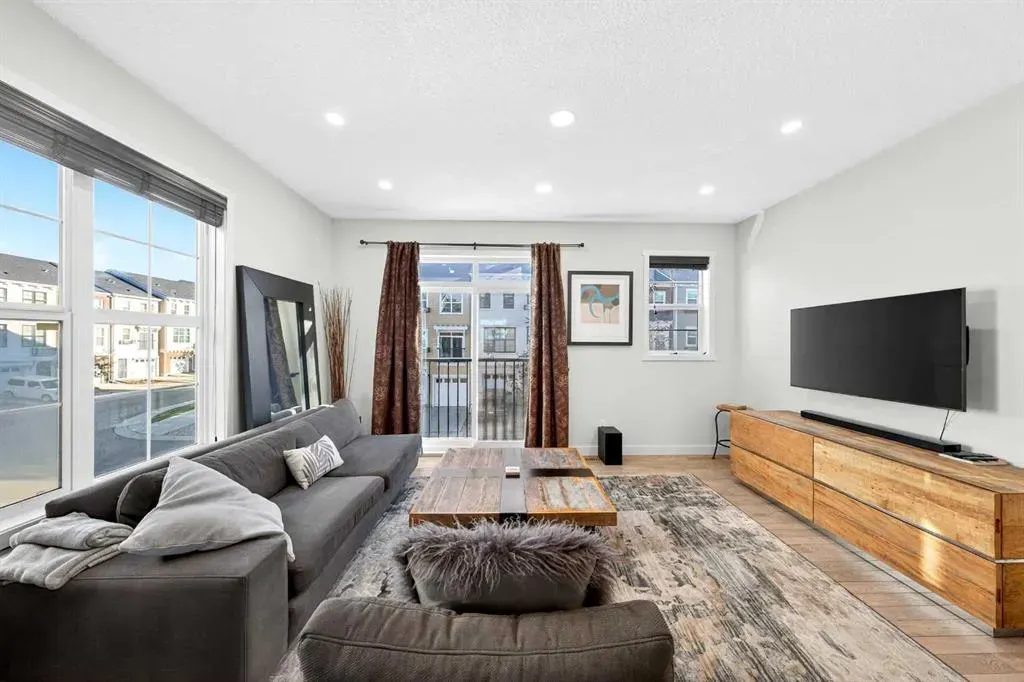 503 Nolanfield Villas NW