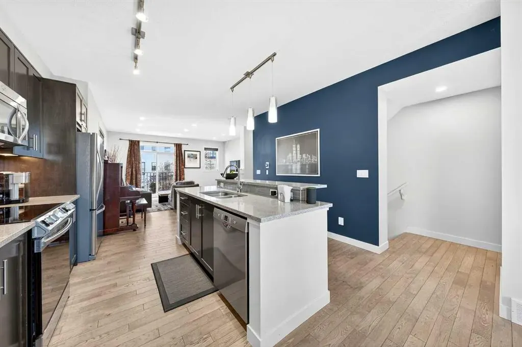 503 Nolanfield Villas NW