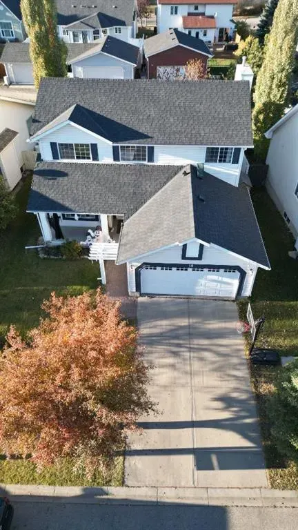 18 Westridge Crescent