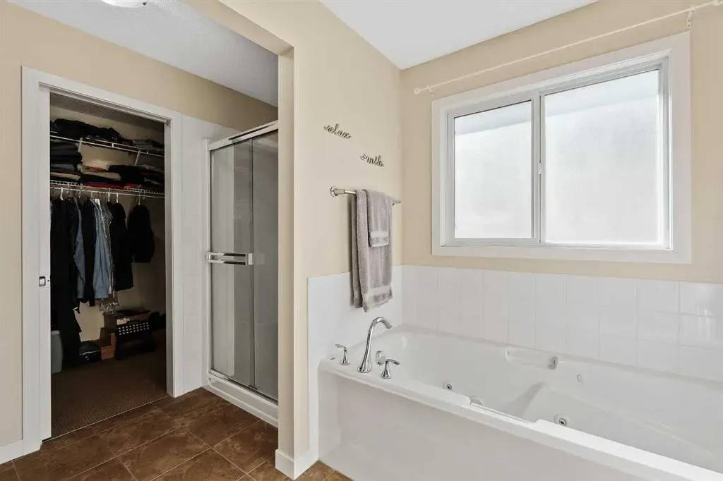 42 Drake Landing Drive