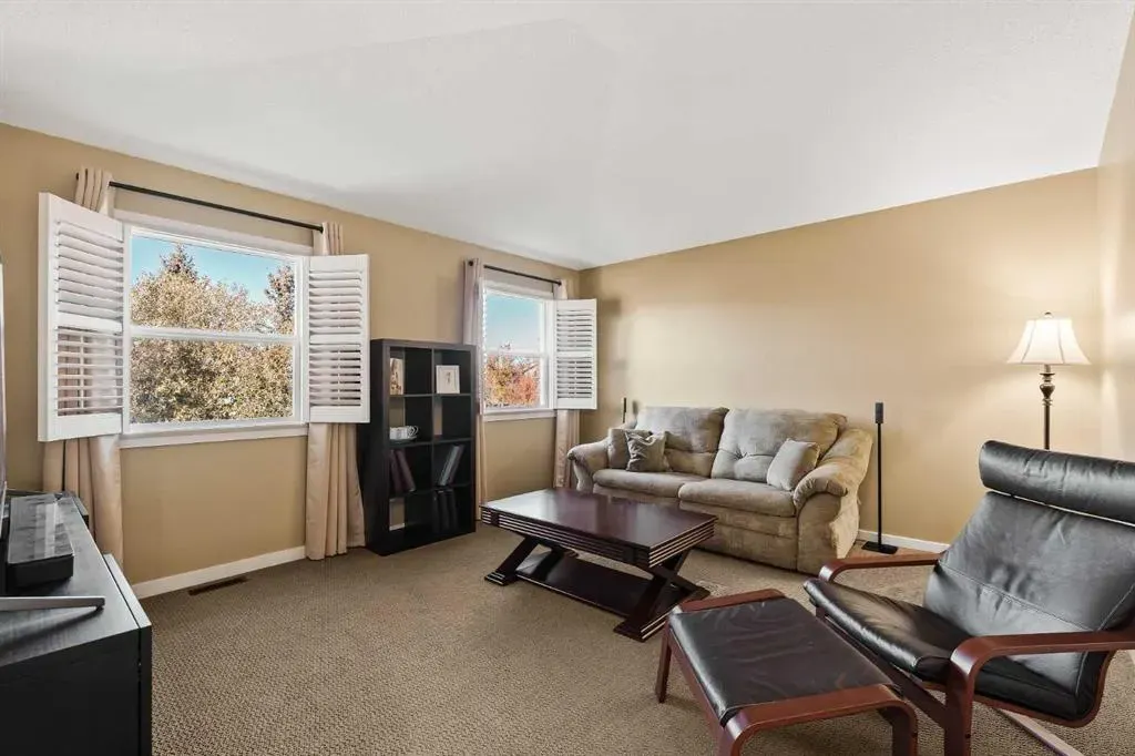 42 Drake Landing Drive