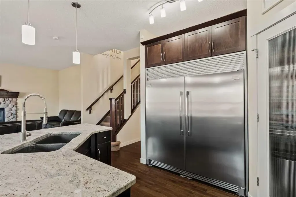 42 Drake Landing Drive