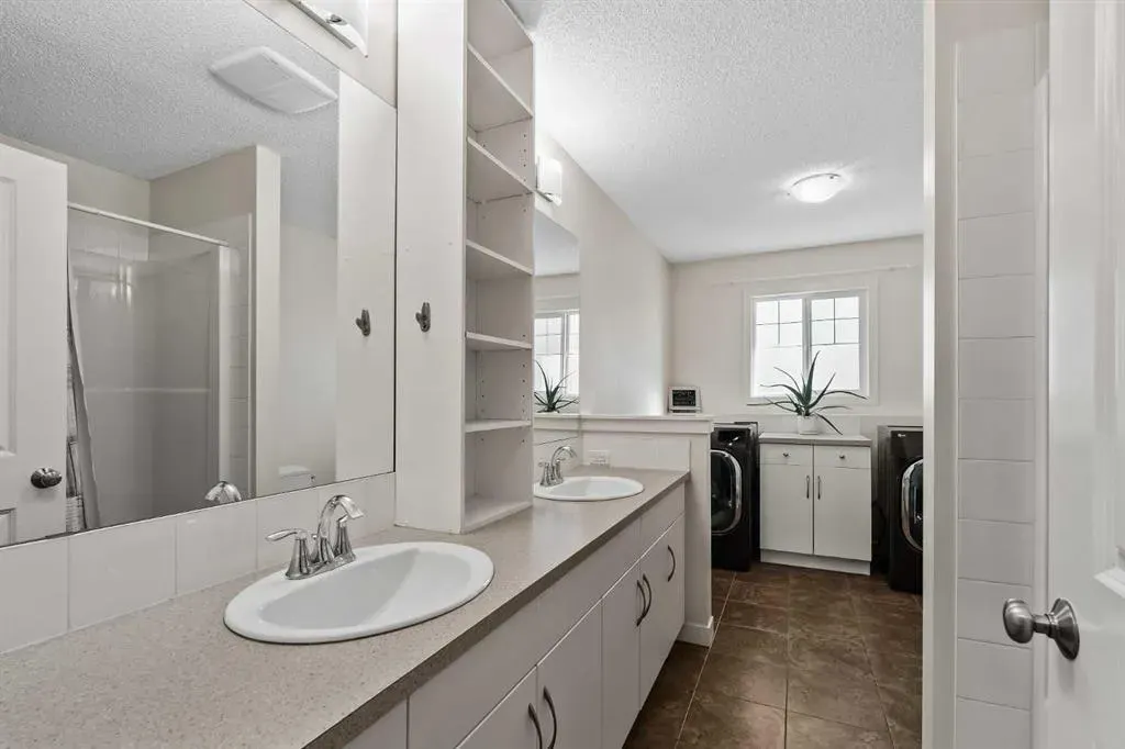 42 Drake Landing Drive