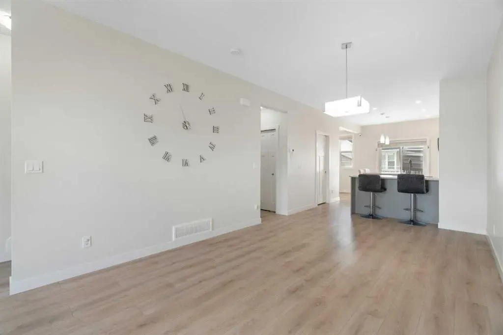 240 Copperleaf Way SE