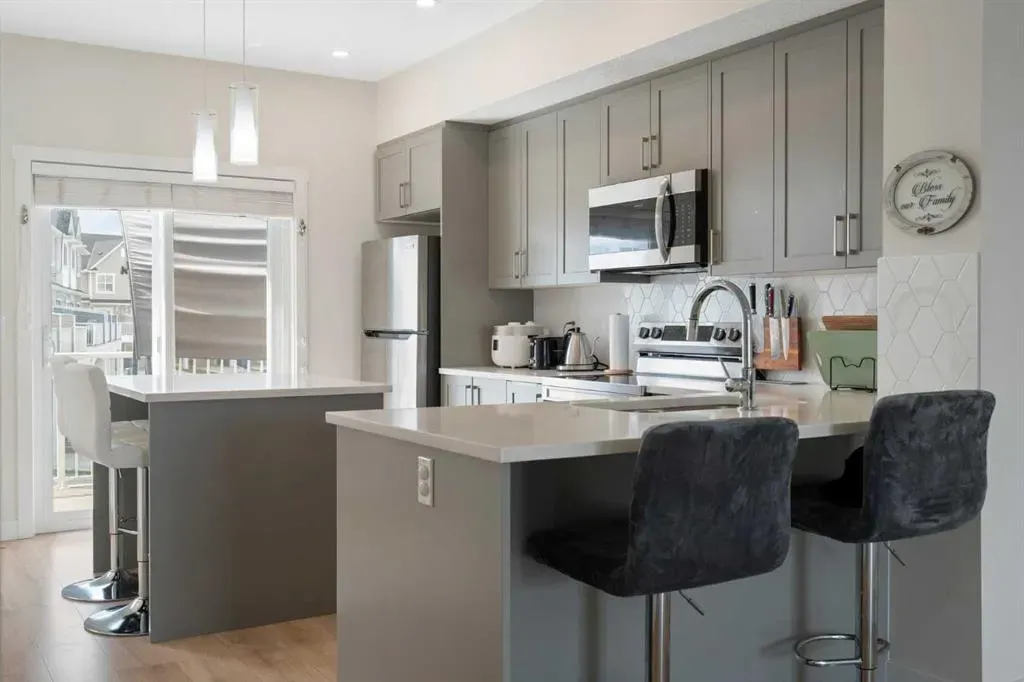 240 Copperleaf Way SE