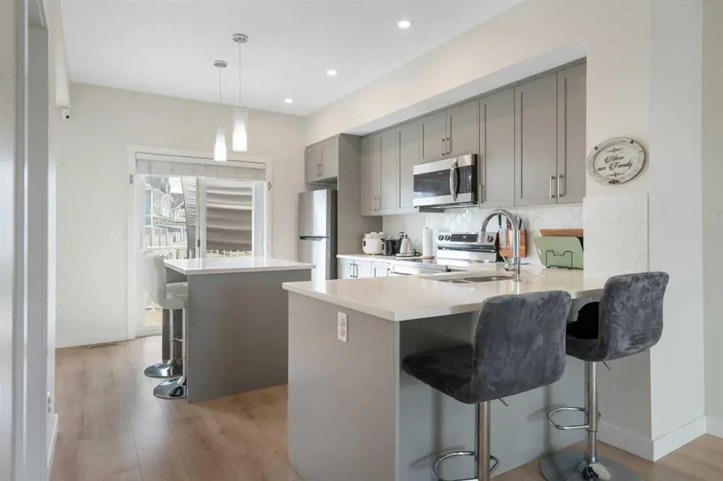 240 Copperleaf Way SE