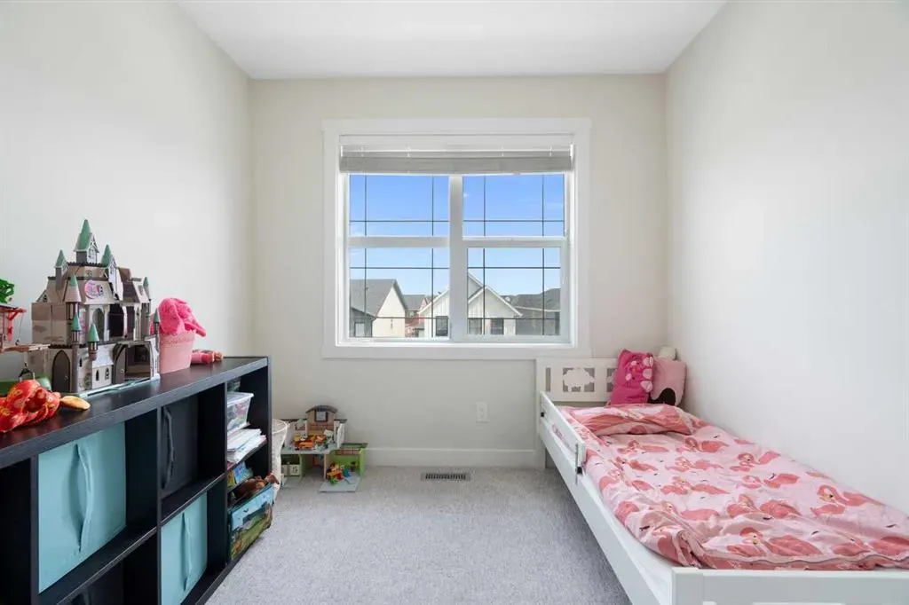 240 Copperleaf Way SE