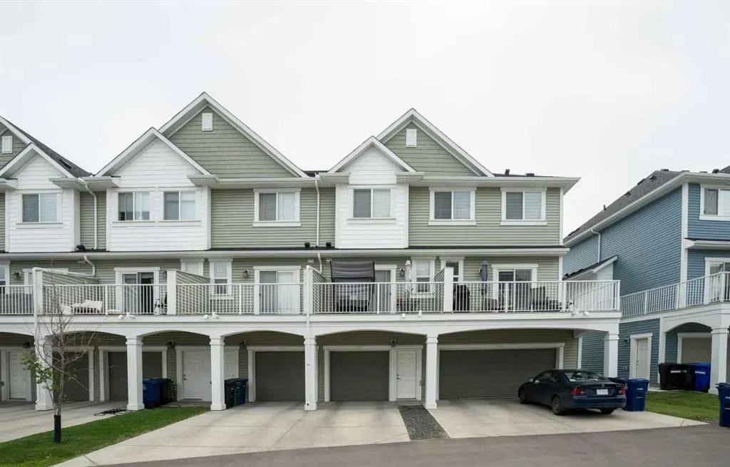 240 Copperleaf Way SE