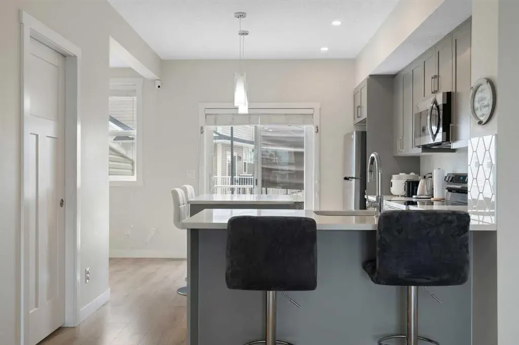 240 Copperleaf Way SE