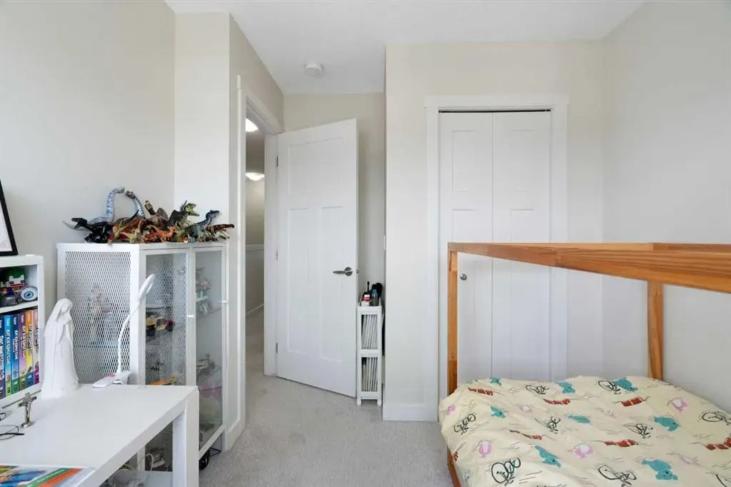 240 Copperleaf Way SE