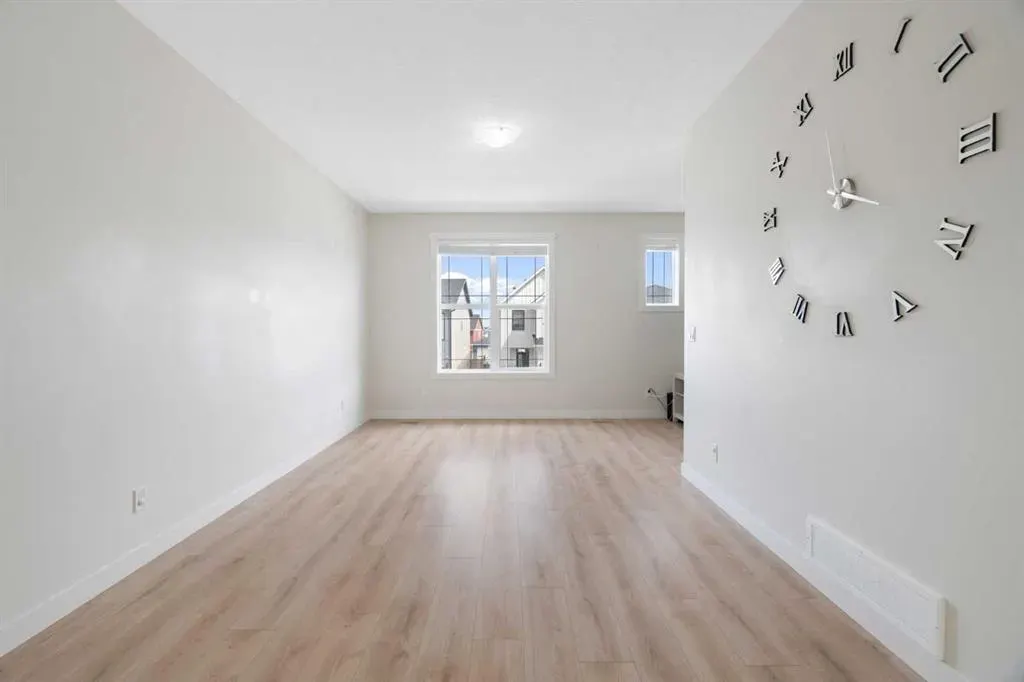 240 Copperleaf Way SE