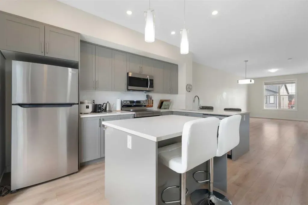 240 Copperleaf Way SE