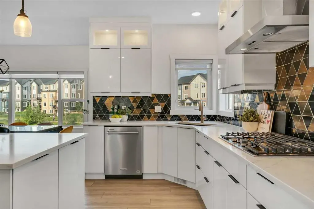 1315 Bayside Drive SW