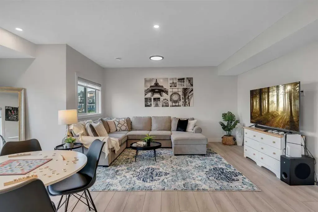 1315 Bayside Drive SW