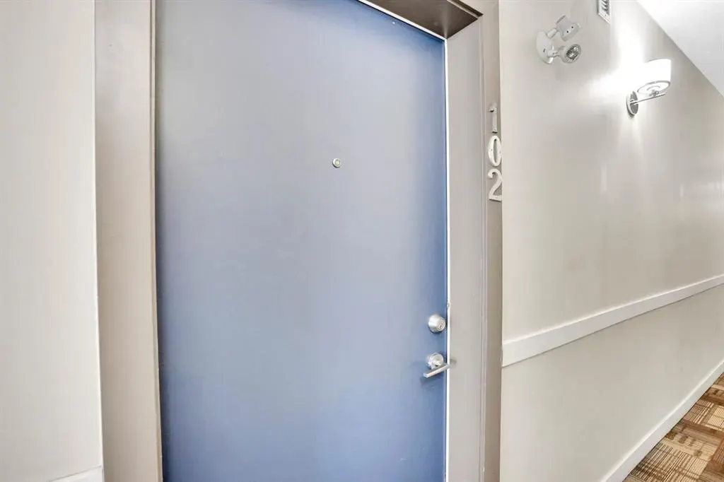 3 Taracove Estate Drive NE, #102