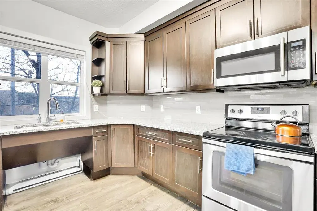 3 Taracove Estate Drive NE, #102