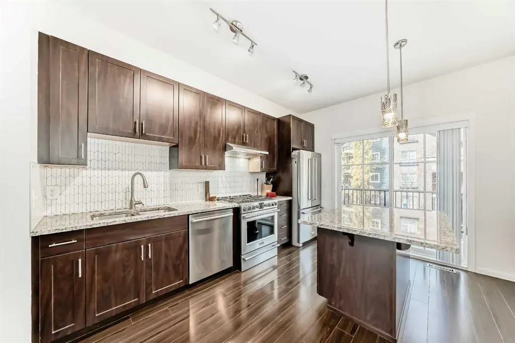 227 Copperpond Common SE