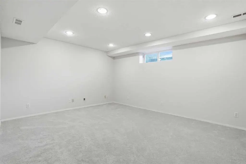 31 Citadel Estates Manor NW