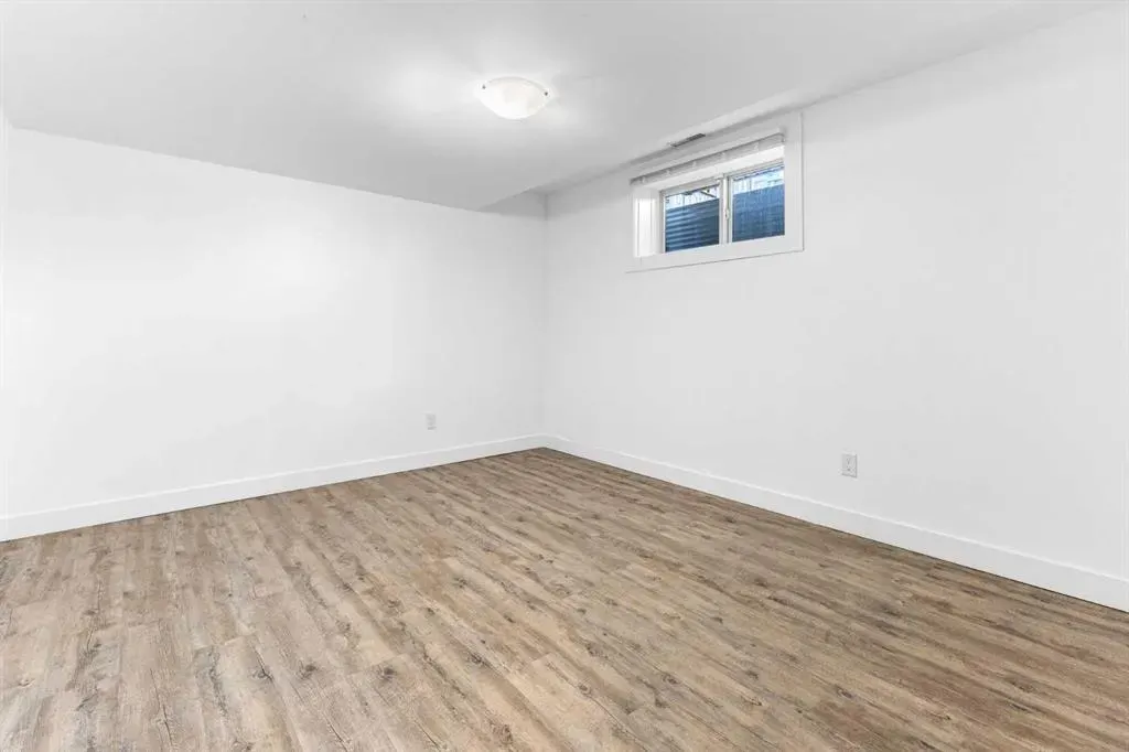 187 Baywater Rise SW