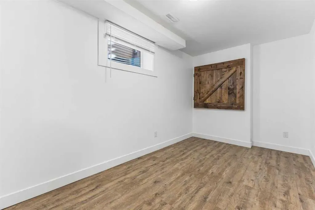 187 Baywater Rise SW