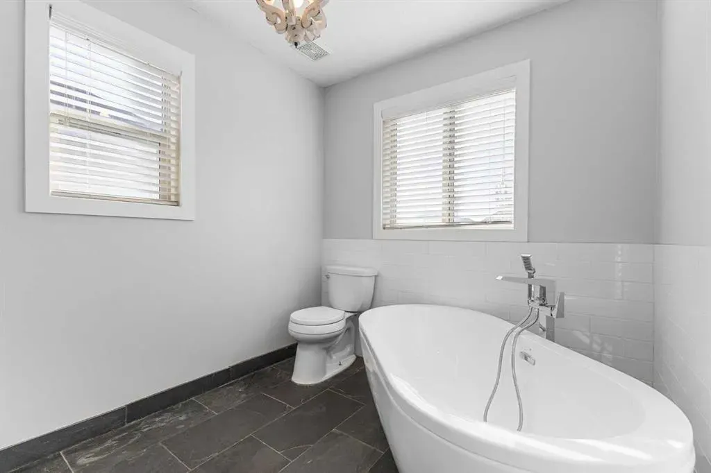 187 Baywater Rise SW