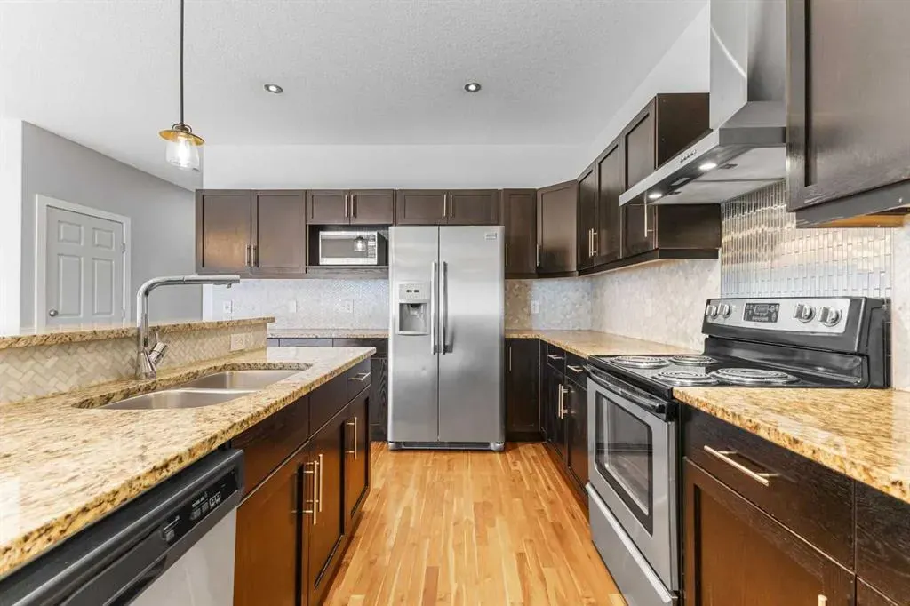 187 Baywater Rise SW