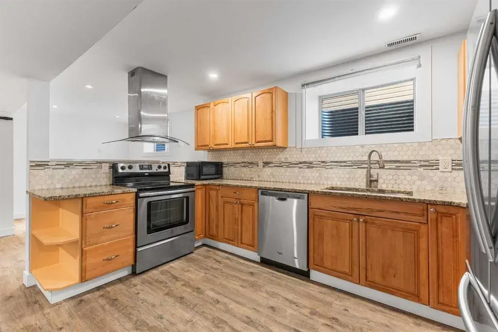 187 Baywater Rise SW