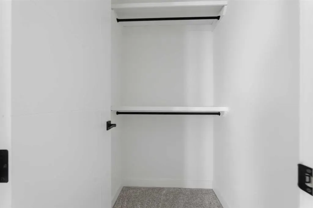 212 32 Avenue NE, #203