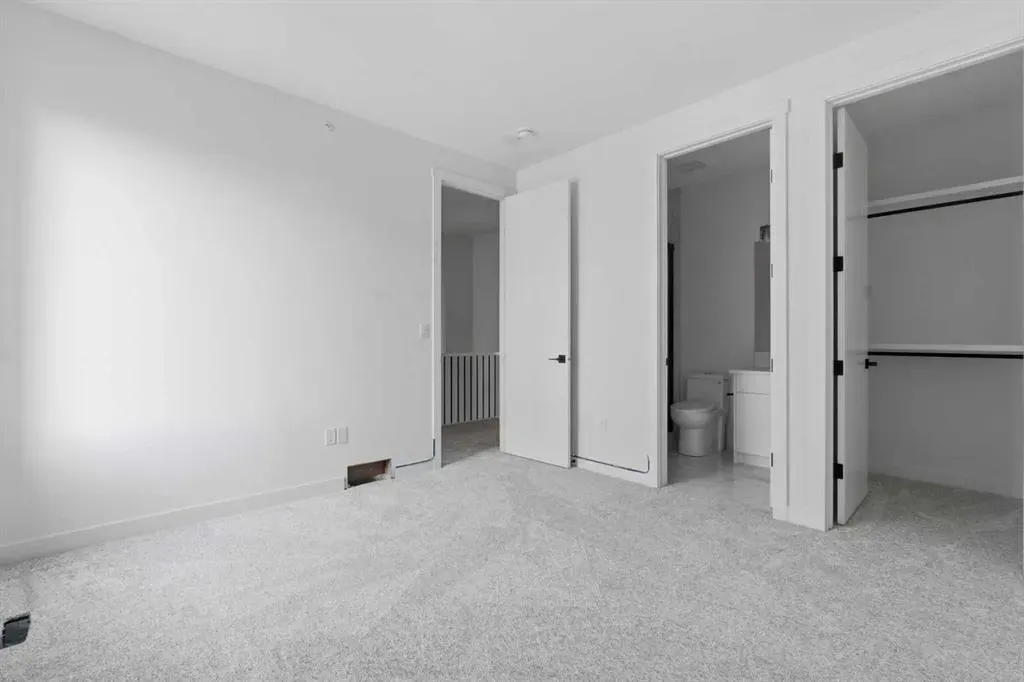 212 32 Avenue NE, #203