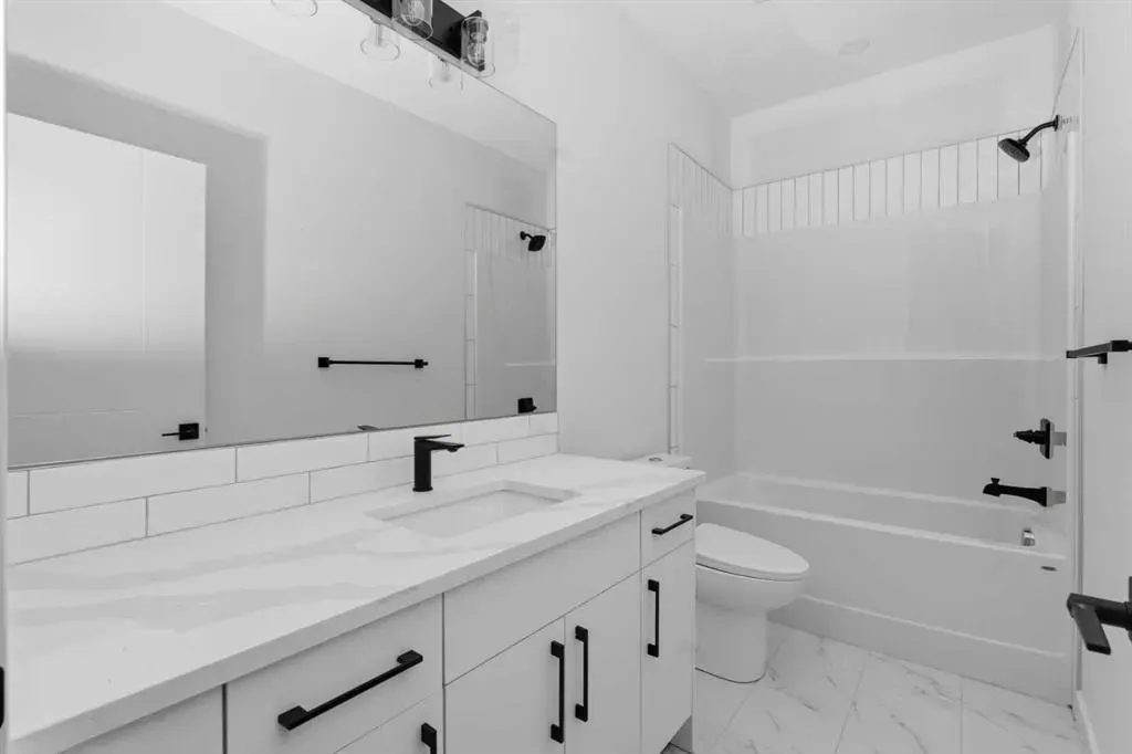 212 32 Avenue NE, #203